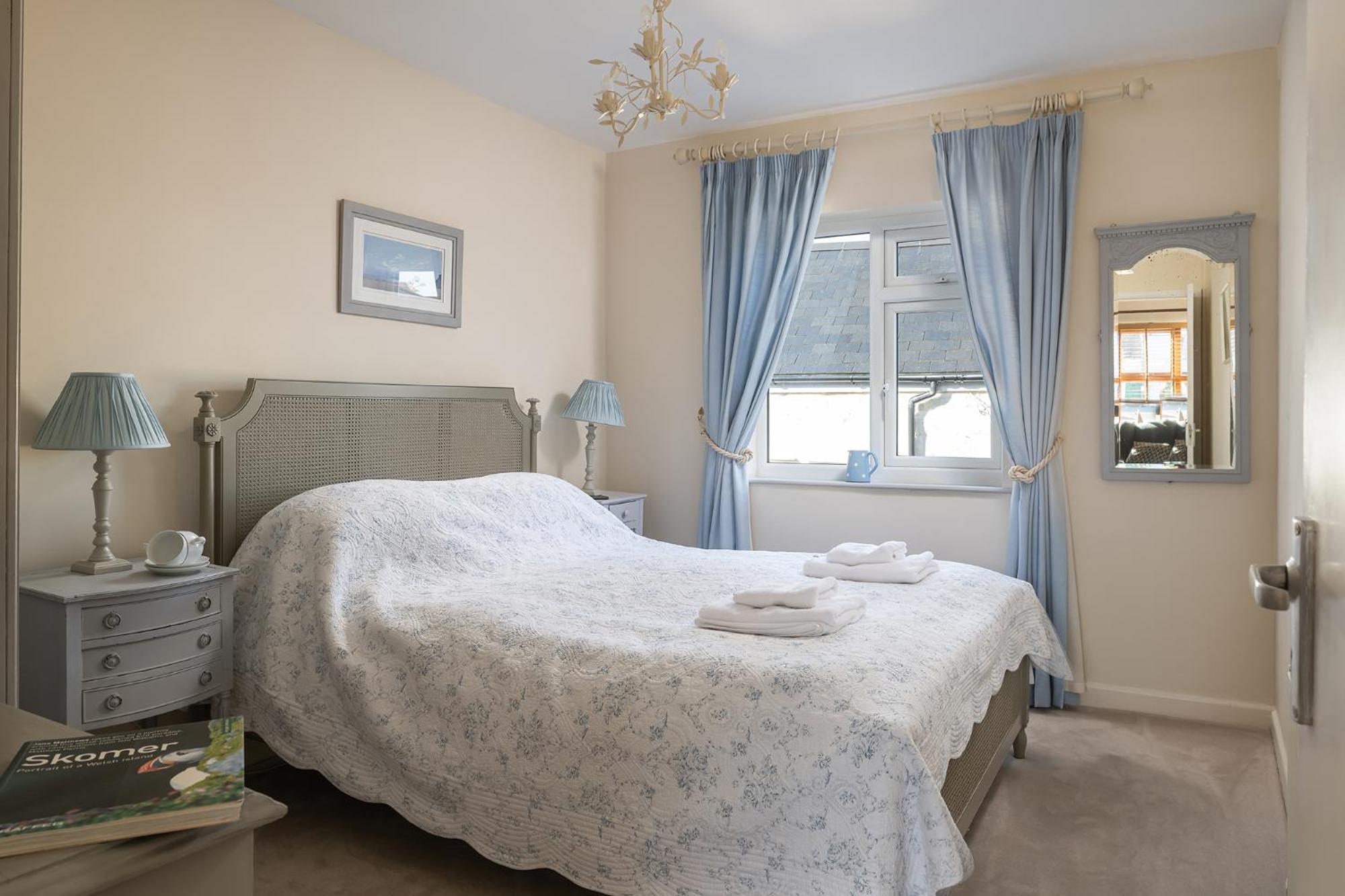 Вилла The Boathouse For Two, St Davids, Garage Parking Экстерьер фото